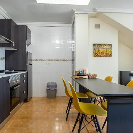 Irene Centrico Con Wifi Y Parking Coche Tamano Medio