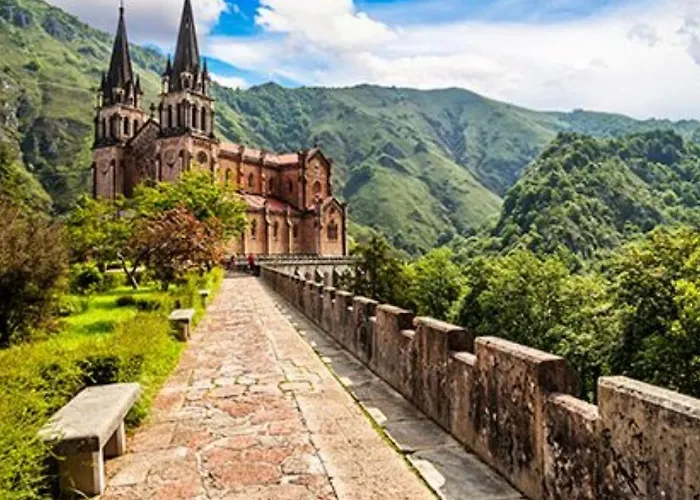 Irene Céntrico Con Wifi Y Parking Coche Tamaño Medio Cangas De Apartamento Onís